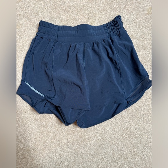 142. Lululemon Hotty hot short - Picture 5 of 7